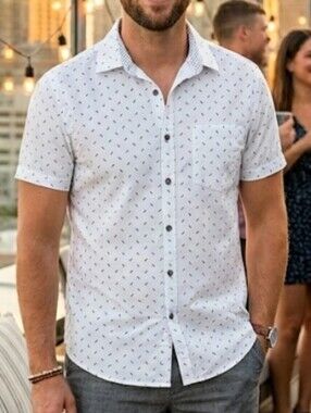 Kenneth Cole White and Blue Print Button Down Short Sleeve Shirt